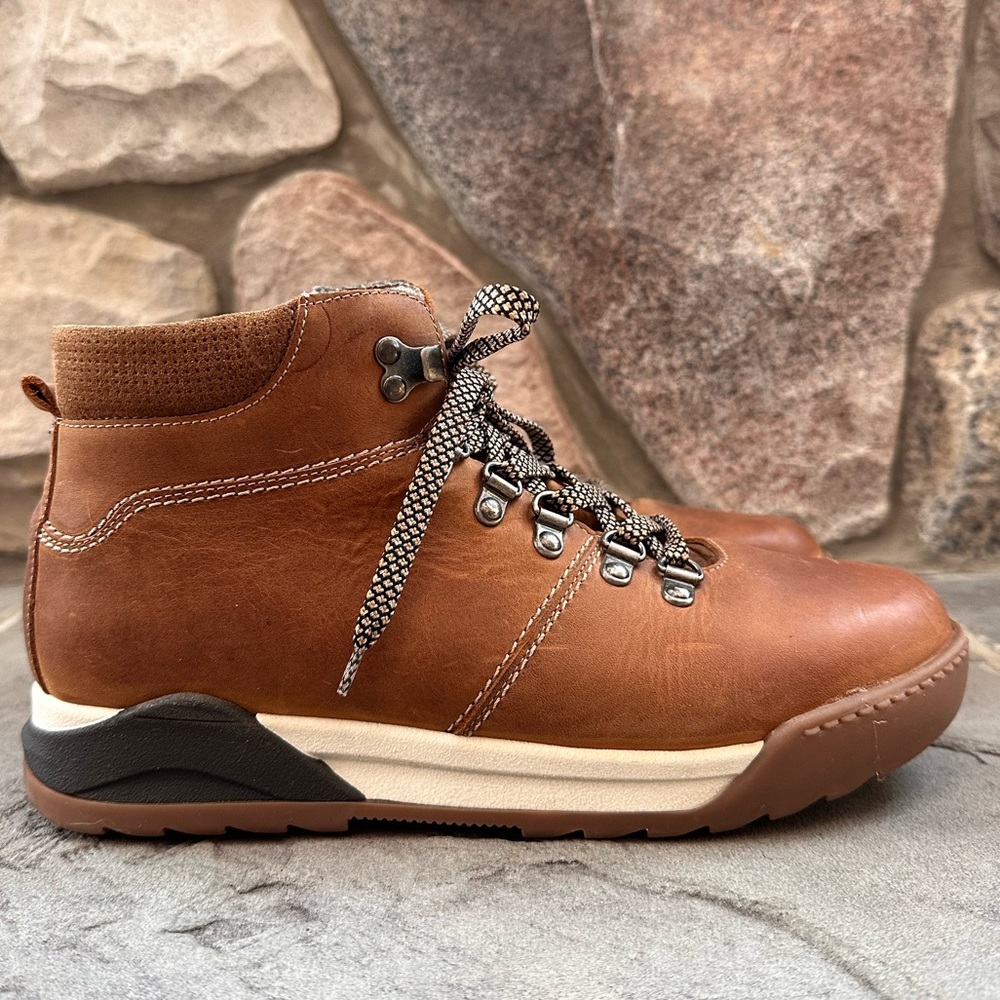 Alpine Design Tan Lace Up Boots